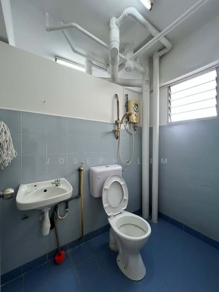 Rumah Flat untuk Dijual di Permata Fadason - Joseph Lim - Bathroom - PropertyGuru.com.my