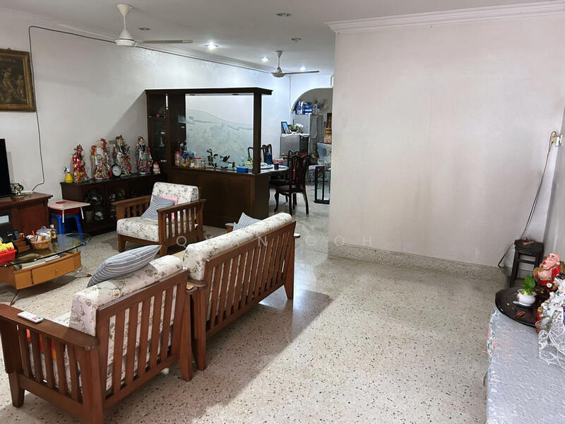 Terraced House for Sale in Island Glades (Jelutong) - Qyan Goh - Living Room - PropertyGuru.com.my
