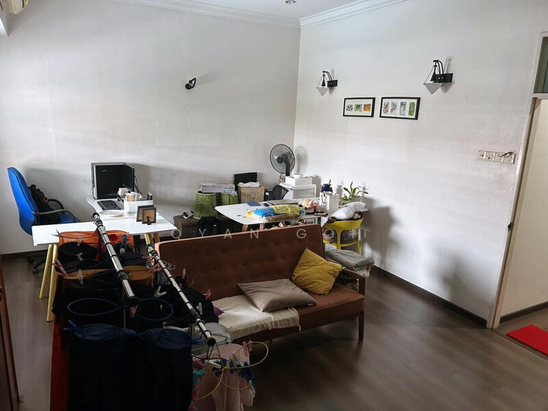 Terraced House for Sale in Island Glades (Jelutong) - Qyan Goh - Living Room - PropertyGuru.com.my