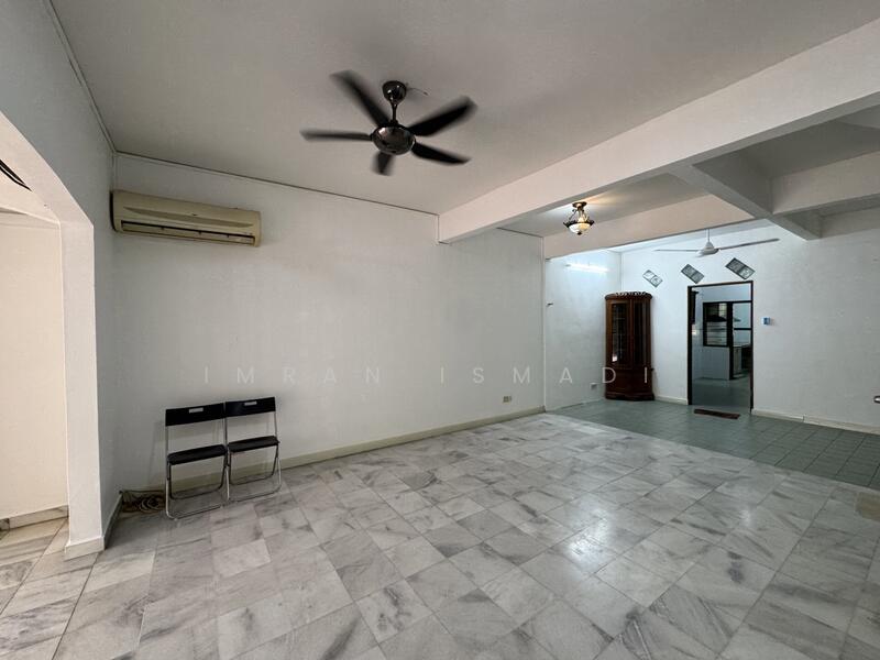 2-storey Terraced House for Sale in Bandar Sri Damansara (Selangor) - Imran Ismadi - Living Room - PropertyGuru.com.my