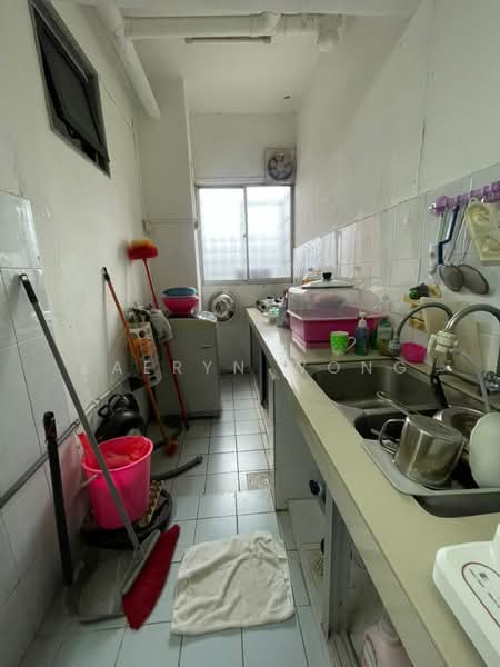 Apartment for Sale at Garden Park - Kaeryn Wong - Kitchen - PropertyGuru.com.my