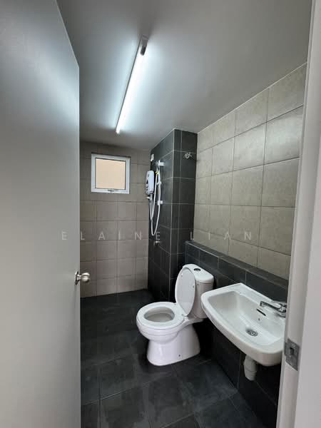 Condominium for Rent at Residensi Dutamas Dahlia - Elaine Lian - Bathroom - PropertyGuru.com.my