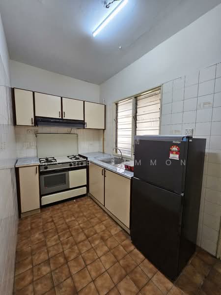 Palm Court Condominium untuk Untuk Disewa - RM 2,500 /bulan, Feb 2026 - Kitchen - PropertyGuru.com.my