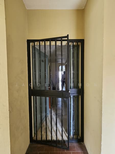 Palm Court Condominium untuk Untuk Disewa - RM 2,500 /bulan, Feb 2026 - Entrance - PropertyGuru.com.my