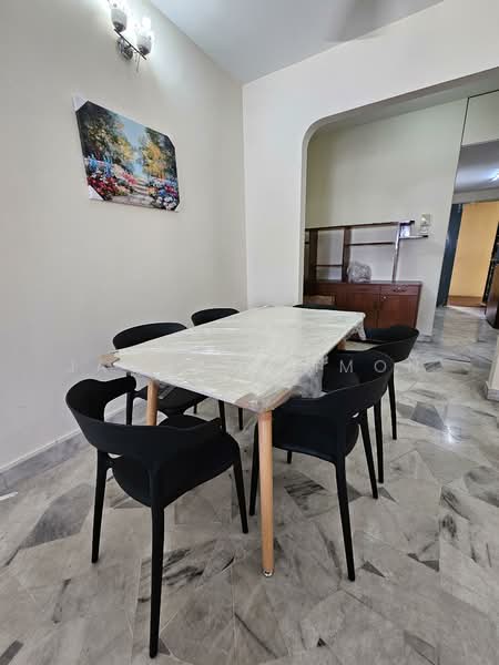 Palm Court Condominium untuk Untuk Disewa - RM 2,500 /bulan, Feb 2026 - Dining Room - PropertyGuru.com.my