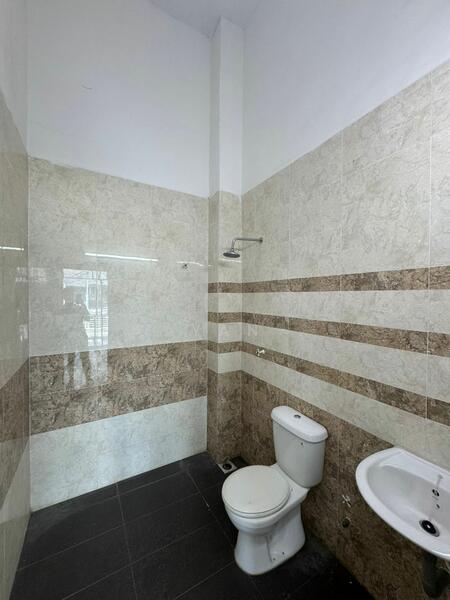 Ipoh Klebang Double Storey untuk Untuk Dijual - RM 370,000, Mac 2026 - Bathroom - PropertyGuru.com.my