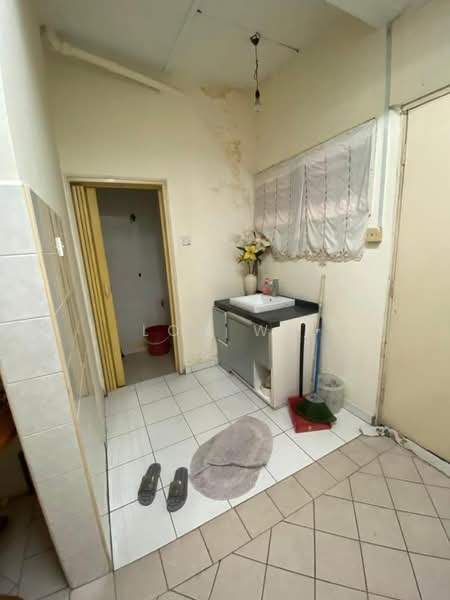 Rumah Teres 2 Tingkat untuk Dijual di Taman Bukit Desa (Taman Desa) - LOW WK - Bathroom - PropertyGuru.com.my