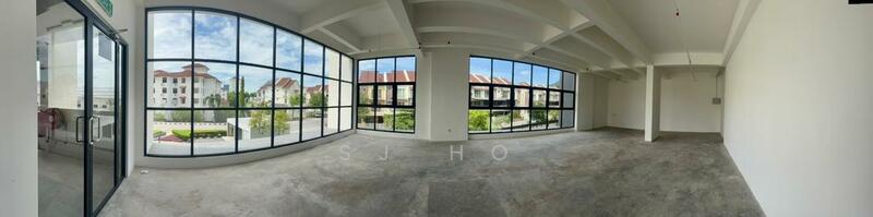 Aston Acacia Commercial - Panorama view
