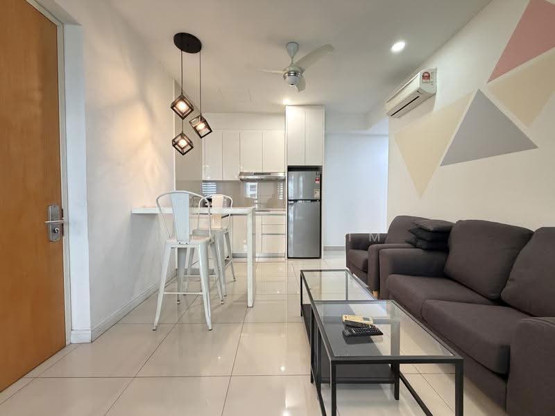 Kediaman Servis untuk Disewa di Setia SKY Residences - Dexter Lim - Living Room - PropertyGuru.com.my