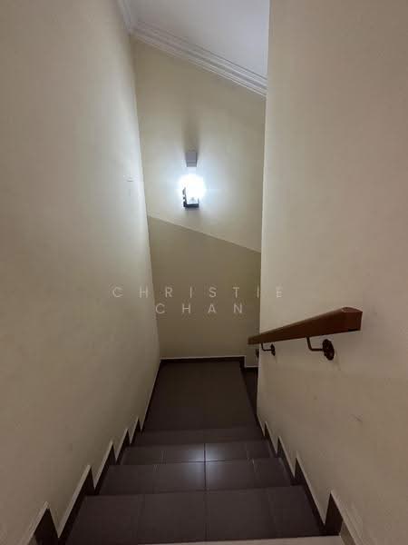 Rumah Teres 2-Tingkat untuk Dijual di Taman Pinggiran Usj (Subang Jaya) - Christie Chan - Corridor - PropertyGuru.com.my