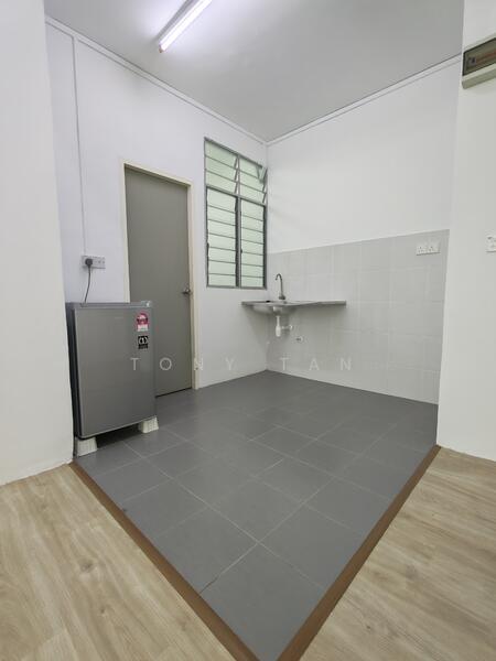 Flora Damai untuk Untuk Dijual - RM 338,000, Feb 2026 - Dry Kitchen - PropertyGuru.com.my