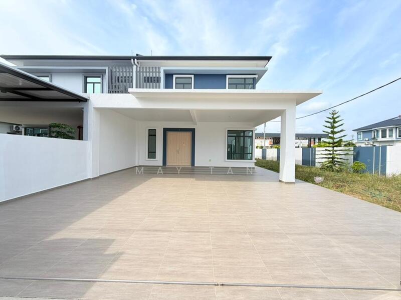 Rumah Berkembar untuk Dijual di Taman Kluang Perdana (Kluang) - May Tan - Exterior - PropertyGuru.com.my