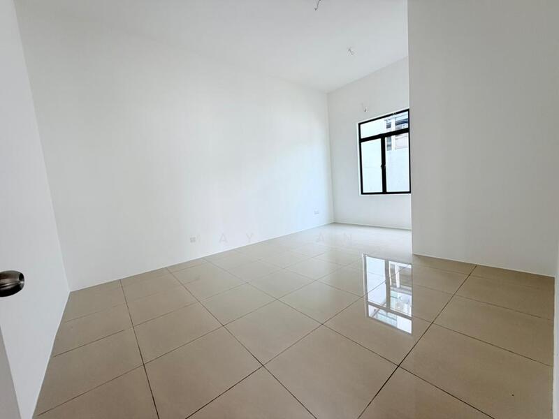 Rumah Berkembar untuk Dijual di Taman Kluang Perdana (Kluang) - May Tan - Interior - PropertyGuru.com.my
