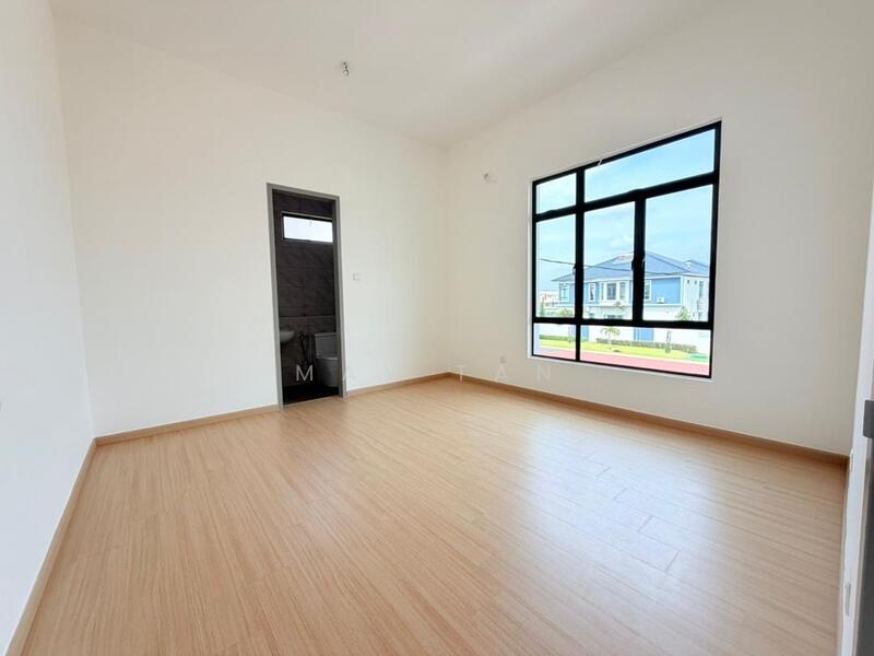 Rumah Berkembar untuk Dijual di Taman Kluang Perdana (Kluang) - May Tan - Bathroom - PropertyGuru.com.my