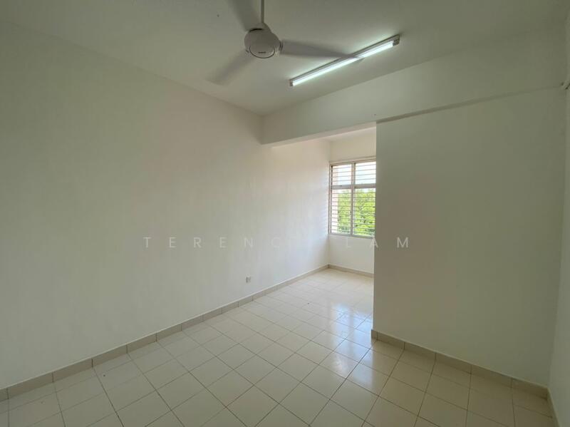 Masteroom with Bathroom attached