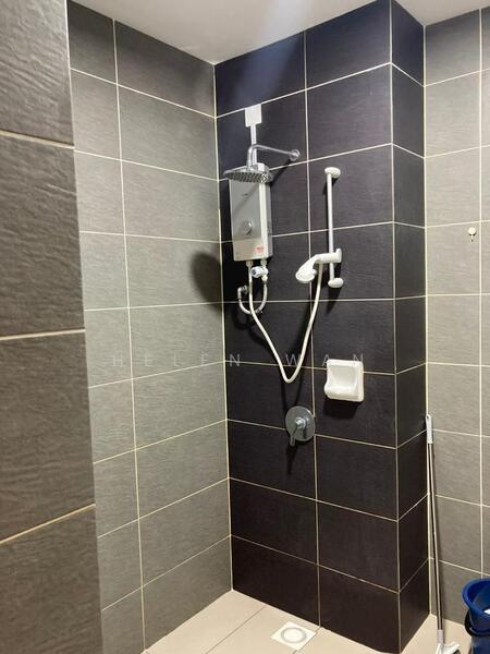Kondominium untuk Dijual di The Henge - Helen Wan - Bathroom - PropertyGuru.com.my