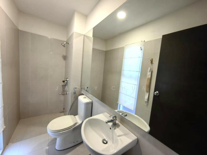2-storey Terraced House for Sale in Leisure Farm (Gelang Patah) - Jacky Chua - Bathroom - PropertyGuru.com.my