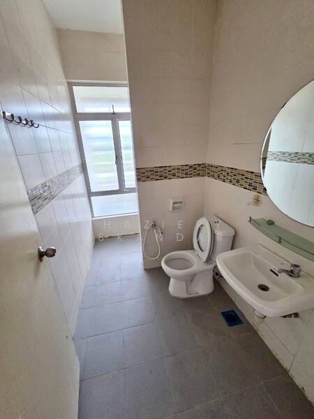Rumah Teres 2 Tingkat untuk Dijual di Sierra Ukay (Ampang) - Shaziery Iskandar - Bathroom - PropertyGuru.com.my