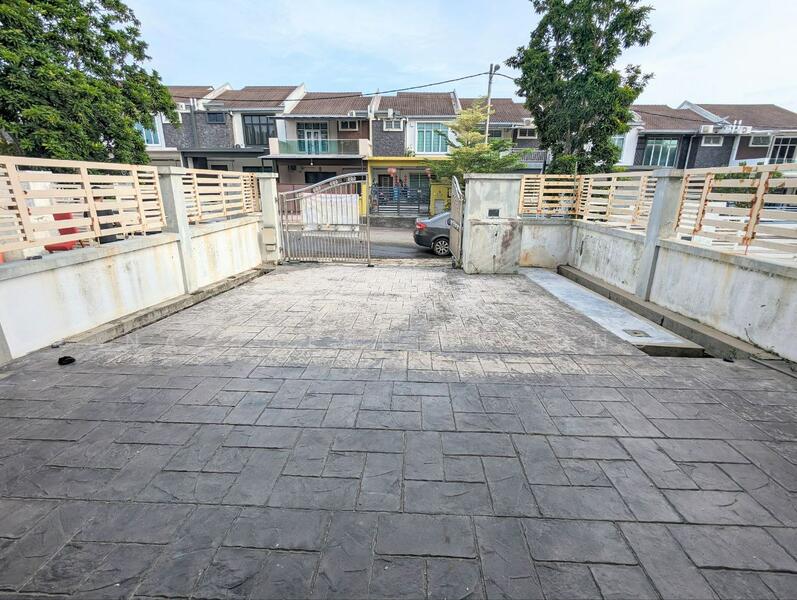 Pelangi Semenyih 2 untuk Untuk Dijual - RM 480,000, Mac 2026 - Exterior - PropertyGuru.com.my