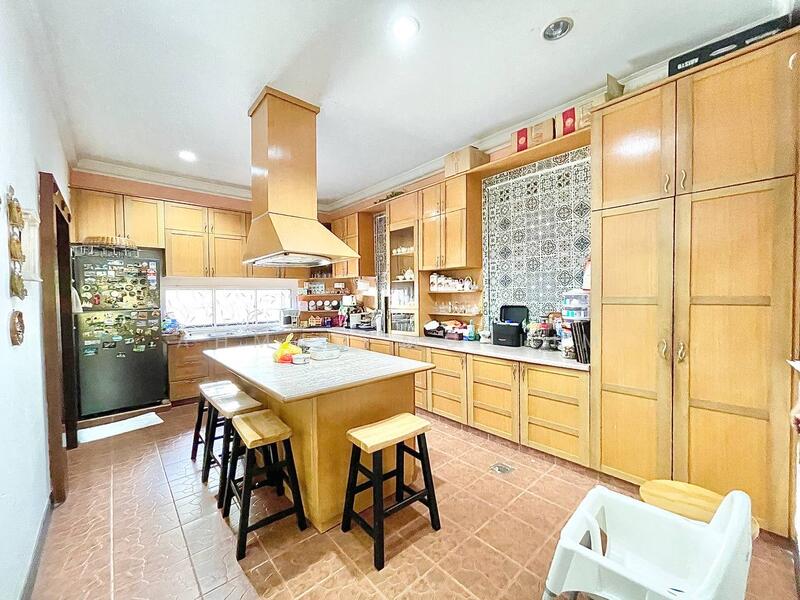 For Sale - Ukay Perdana