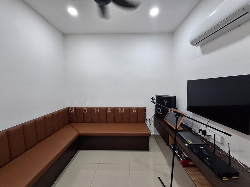 Karaoke Room
