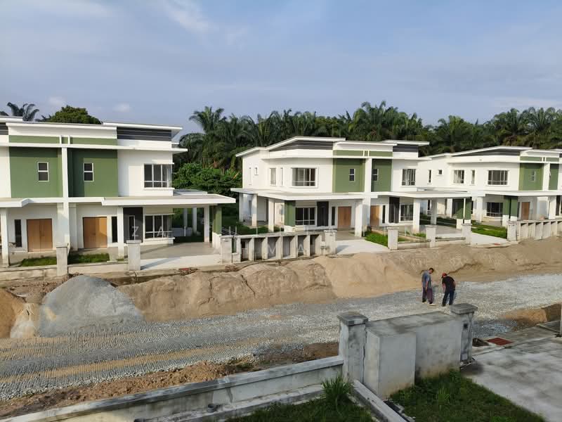 Semi-Detached House for Sale in Taman Salak Mulia (Sepang) - zaifuldiamin ahmad - Exterior - PropertyGuru.com.my