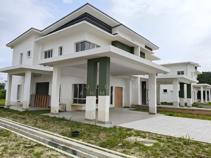 Semi-Detached House for Sale in Taman Salak Mulia (Sepang) - zaifuldiamin ahmad - Exterior - PropertyGuru.com.my