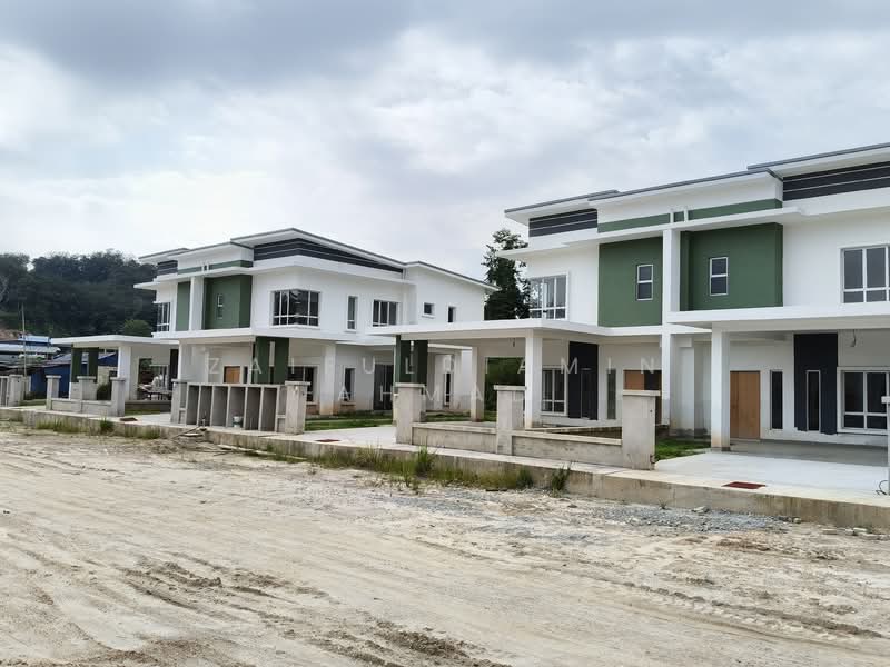 Semi-Detached House for Sale in Taman Salak Mulia (Sepang) - zaifuldiamin ahmad - Exterior - PropertyGuru.com.my