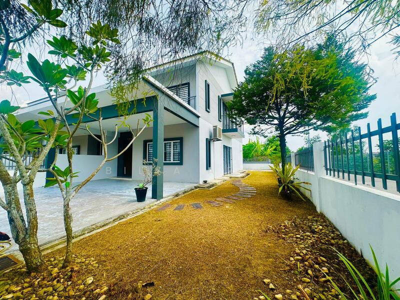 For Sale - Laurel @ Laman View