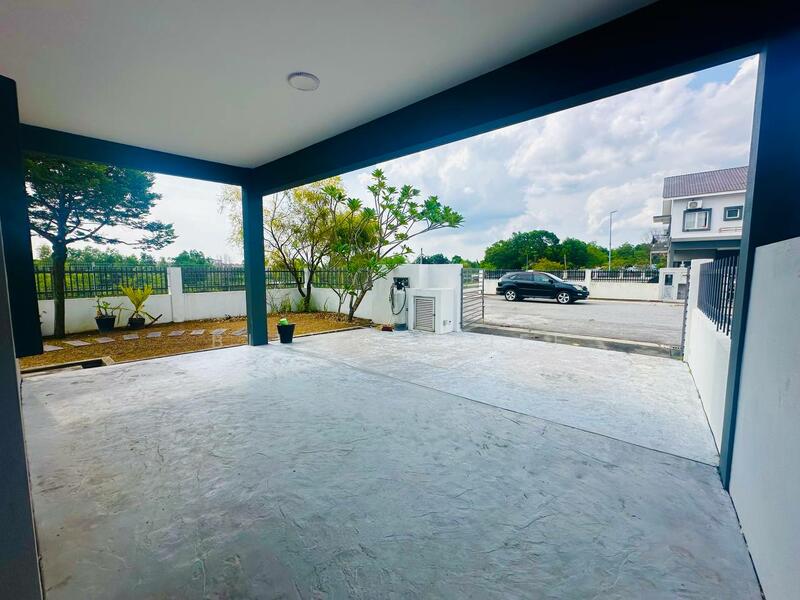 For Sale - Laurel @ Laman View
