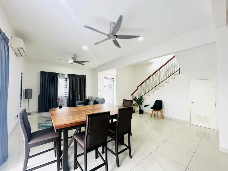 For Sale - Laurel @ Laman View