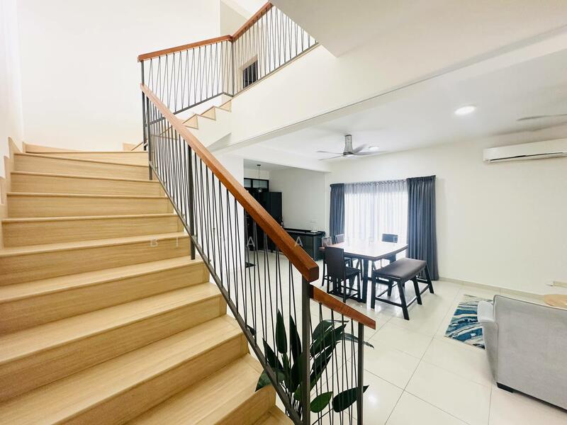 For Sale - Laurel @ Laman View