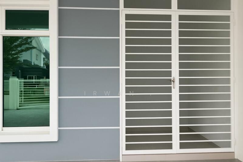 Semi-Detached House for Sale in Bandar Saujana Putra (Tanjong Duabelas) - Irwan Affandi - Exterior - PropertyGuru.com.my