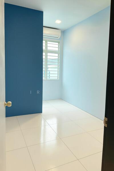 Semi-Detached House for Sale in Bandar Saujana Putra (Tanjong Duabelas) - Irwan Affandi - Bedroom - PropertyGuru.com.my