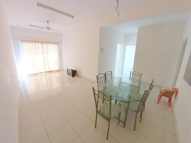 Juta Mines untuk Untuk Dijual - RM 278,000, Mac 2026 - Living Room - PropertyGuru.com.my