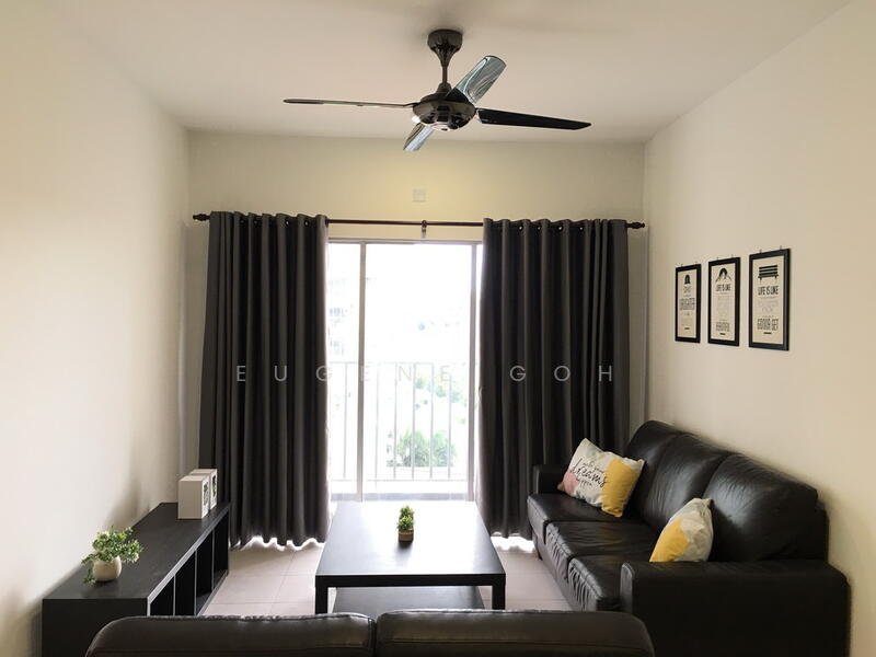 Living Room with TV (not on Picture)