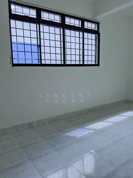 Untuk Dijual - Slim River