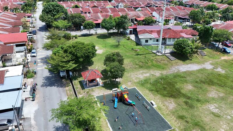 For Sale - Taman Lukut Makmur