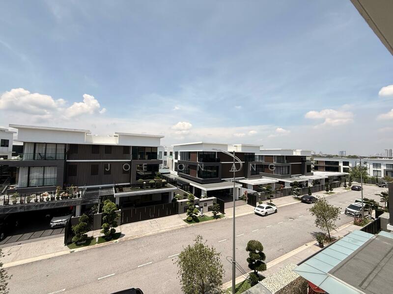 Semi-Detached House for Sale in Bandar Mahkota Cheras (Cheras) - joeson ang - Exterior - PropertyGuru.com.my