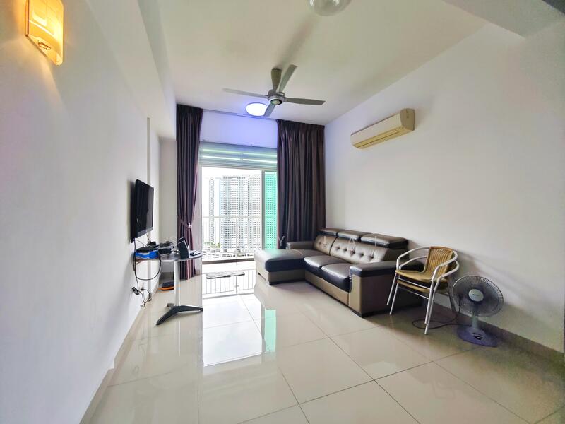 Reflections Condominium untuk Untuk Disewa - RM 1,800 /bulan, Feb 2026 - Living Room - PropertyGuru.com.my