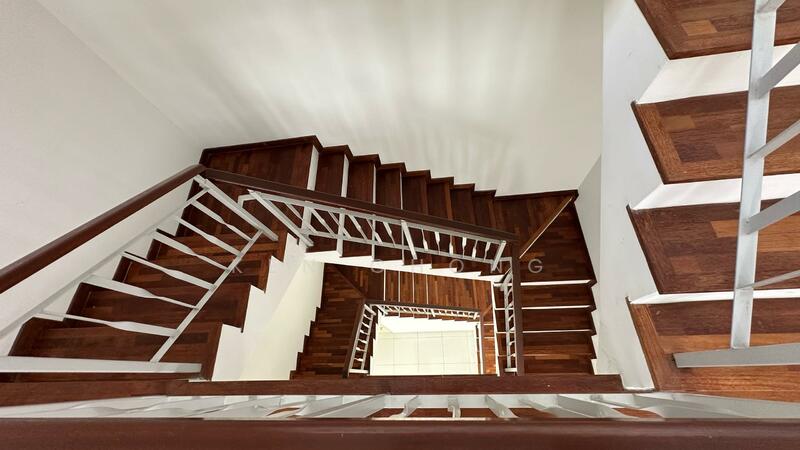Rumah Teres 3-Tingkat untuk Dijual di Rawang (Selangor) - Ken Chong - Corridor - PropertyGuru.com.my