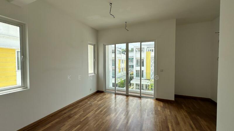Rumah Teres 3-Tingkat untuk Dijual di Rawang (Selangor) - Ken Chong - Living Room - PropertyGuru.com.my