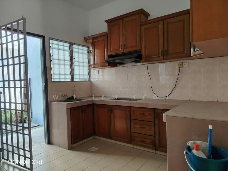 2-storey Terraced House for Sale in Bandar Bukit Tinggi 2 (Klang) - William Yeoh - Kitchen - PropertyGuru.com.my