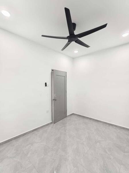 Untuk Dijual - Tun Aminah Tun Aminah Tuns Aminahs