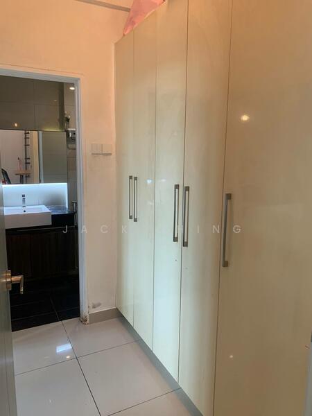 Untuk Disewa - The Sky Executive Suites