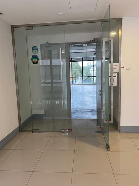 Office for Sale in Seksyen U1 (Glenmarie) - Rachel Sie - Entrance - PropertyGuru.com.my