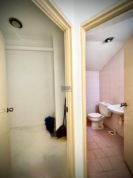Kondominium untuk Dijual di Miami Green - KK Kwok - Bathroom - PropertyGuru.com.my