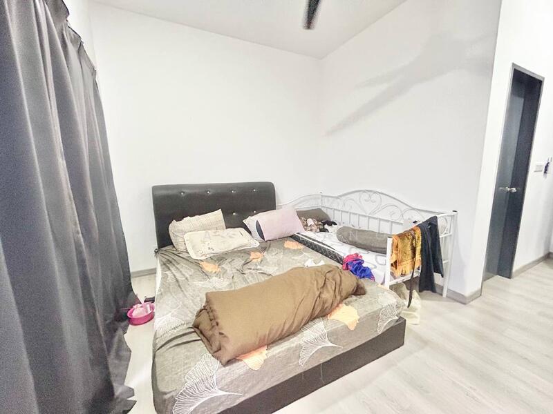 Kondominium untuk Dijual di The Holmes 2 - EMA ALLANG - Bedroom - PropertyGuru.com.my
