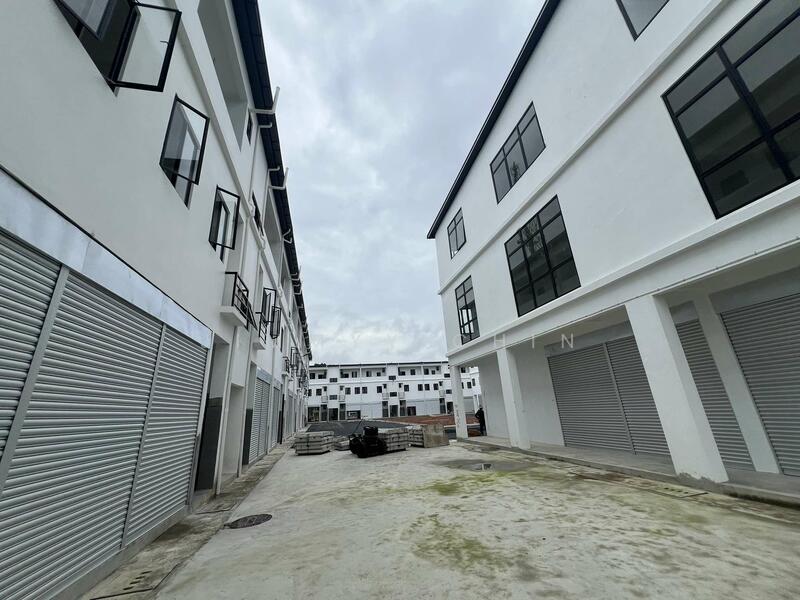 For Sale - bau golden square