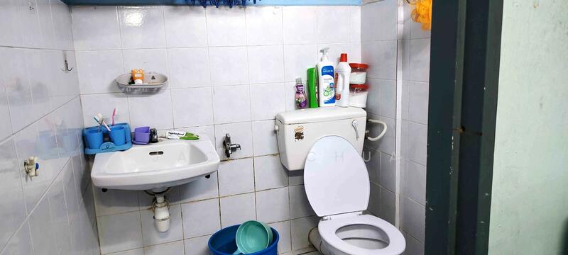 Flat for Sale at Sri Lanang - Jacky Chua - Bathroom - PropertyGuru.com.my